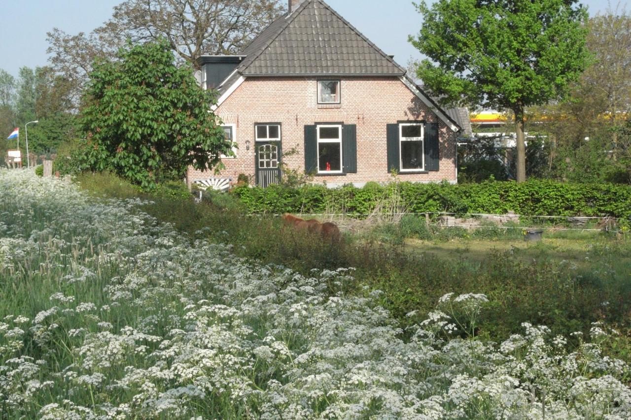 Bed And Garden Alde Coninckshof Bed & Breakfast Weurt Bagian luar foto